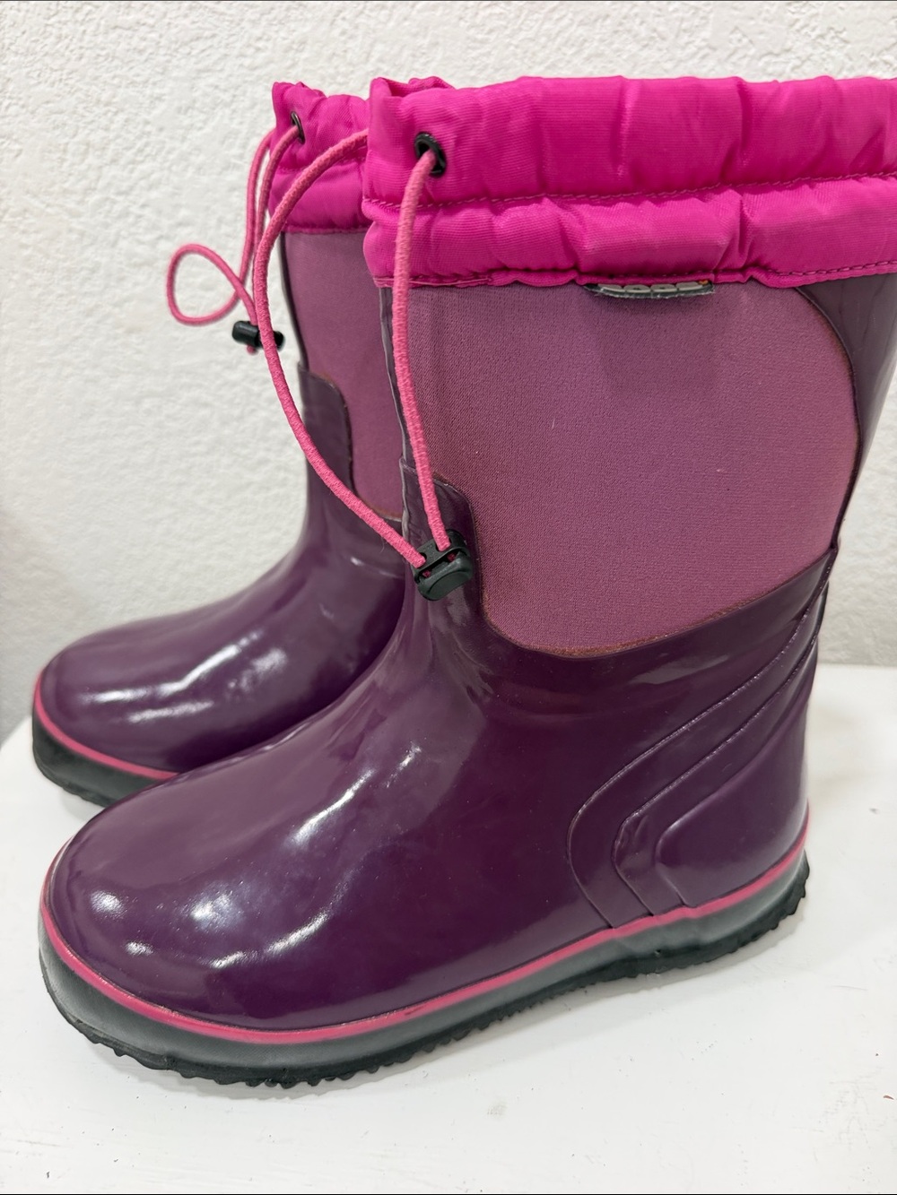 Kids BOGS Boots -30 degrees Purple with Pink Trim Size 3